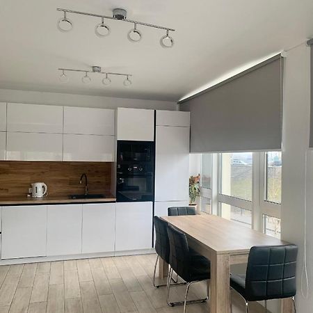 קייב New 3 Rooms Apartment Near The Metro Station מראה חיצוני תמונה