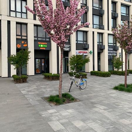 קייב New 3 Rooms Apartment Near The Metro Station מראה חיצוני תמונה