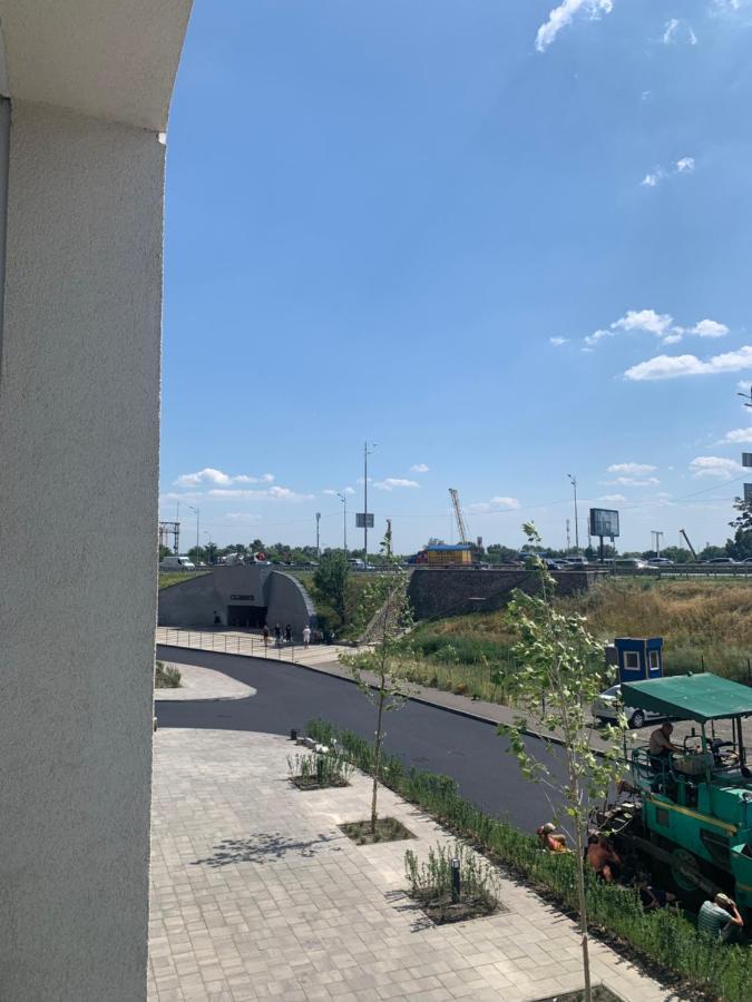 קייב New 3 Rooms Apartment Near The Metro Station מראה חיצוני תמונה