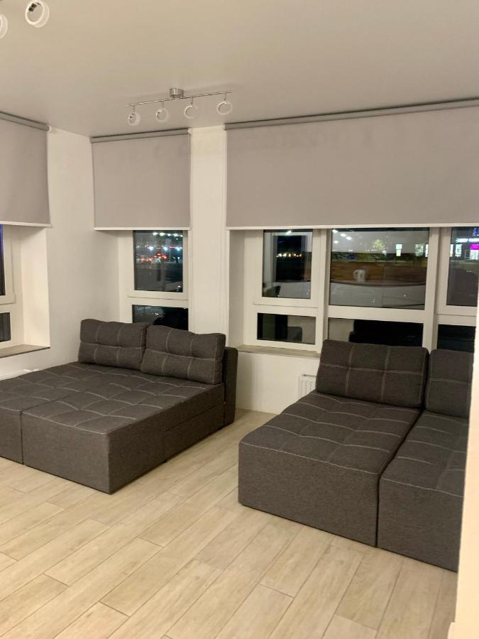 קייב New 3 Rooms Apartment Near The Metro Station מראה חיצוני תמונה