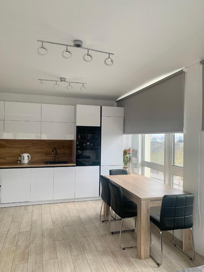 קייב New 3 Rooms Apartment Near The Metro Station מראה חיצוני תמונה