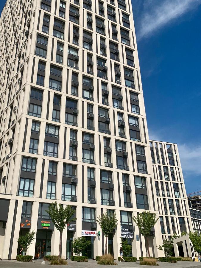 קייב New 3 Rooms Apartment Near The Metro Station מראה חיצוני תמונה